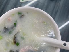 皮蛋瘦肉粥-穗银肠粉店(东川路店)
