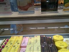 面包甜点陈列柜-好利来(积家店)