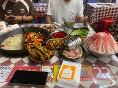 -赵美丽·重庆社区火锅·直营店(火车东站·中豪国际店)