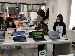 -荣耀授权专卖店(黄浦浙江中路店)
