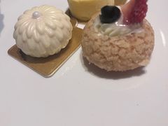 -大中华希尔顿酒店-念自助餐·嗨啤·小龙虾