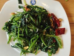 -西部马华清真兰州牛肉面·烧烤夜市(三里河店)