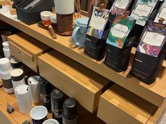 -星巴克臻选(上海合生汇1F店)