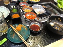 -臻牛烤肉
