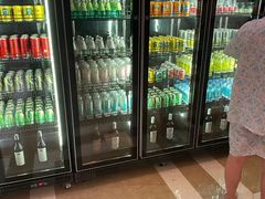 -浅深休闲酒店-停车场