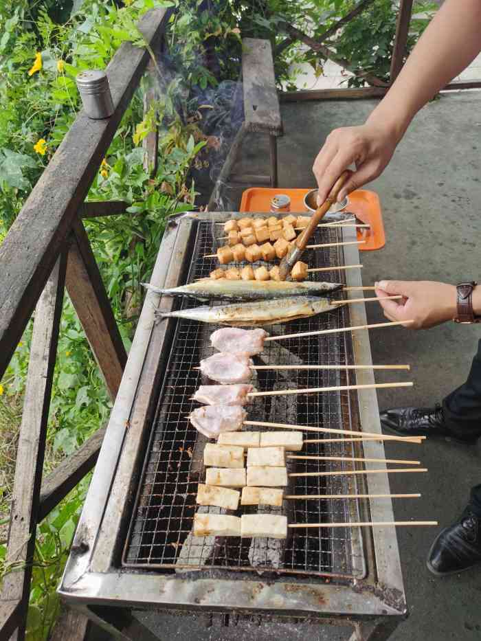 移沿山生态农庄-"场地在移岩山内一个自己搭建的基地里,可以.