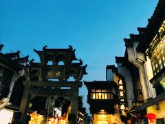 门面-一楼食业·美食人家