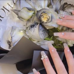 -M Nails & Beauty美甲美睫美体