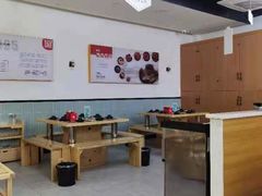 大堂-屋头串串(龙潭寺店)