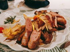 -蕉叶·泰国歌舞风情(世贸店)