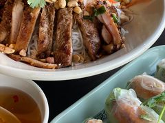 -大头虾越式风味餐厅(光明广场店)