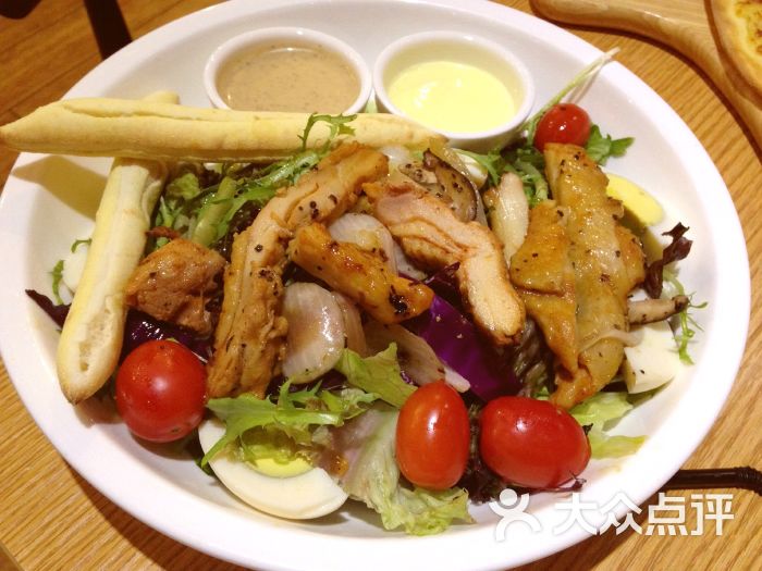 炸鸡沙拉