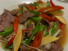 酸木瓜炒牛肉-紫滇源云南生态菜(丹凤街店)