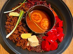 -卤校长重庆火锅(银泰城店)