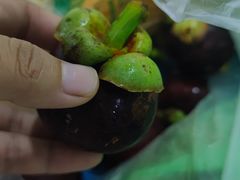 -三亚新鸿港水果一级批发市场