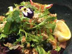 烟熏香草三文鱼蔬菜色拉-MIKAKU(万达广场上海宝山店)