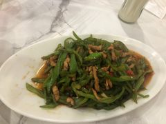 -江城燕子大排档(江汉路步行街店)