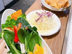 -三人行骨头王火锅(长寿店)