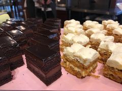 榛子杏仁慕斯-The COOK·厨餐厅·自助餐(浦东嘉里大酒店)