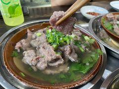 -乐山食古香跷脚牛肉