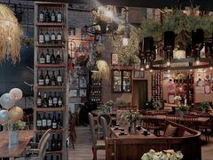 -临界音乐酒馆·小龙虾·江湖菜(华熙LIVE·鱼洞店)