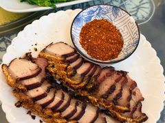 脆皮香猪肉-仁和人家