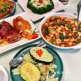 没想到店里都快要坐满，生意真的好好！-