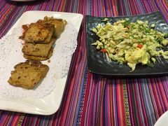 -香巴拉云南餐厅(华莱坞店)