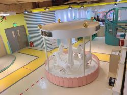 -多多淘儿童体验中心(重庆来福士店)