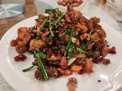 飘香辣子鸡-那达慕蒙古风味酒楼