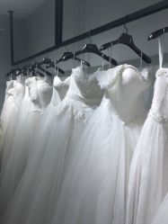 -深白婚纱艺术馆(王府壹号店)