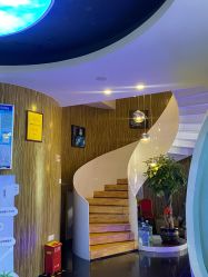 -比华利美容医院