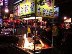 -六合夜市