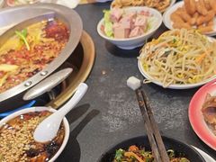 -沸炉重庆老火锅(军事博物馆店)