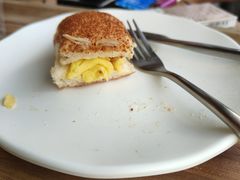 -星巴克臻选(深圳龙华红山天虹店)