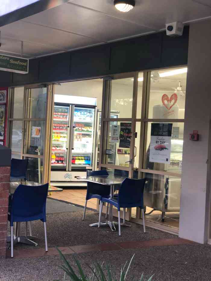 tipplers seafood-"昆士兰大学很美,在里面搜了一家店吃还挺好.