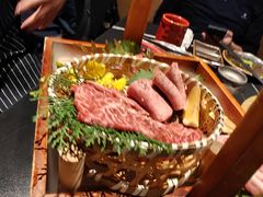 -山川小町·极番烧肉(新地假日广场店)