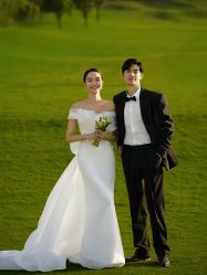 -至臻微拉婚纱摄影