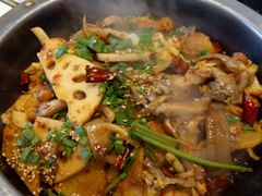 -老码头黑皮肘子锅包肉熏酱水饺(文政街店)