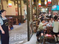 -成渝龙火锅(都江堰店)