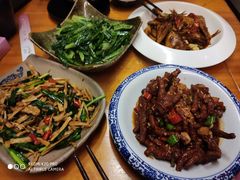 -老三样·美食研究中心(世贸路店)