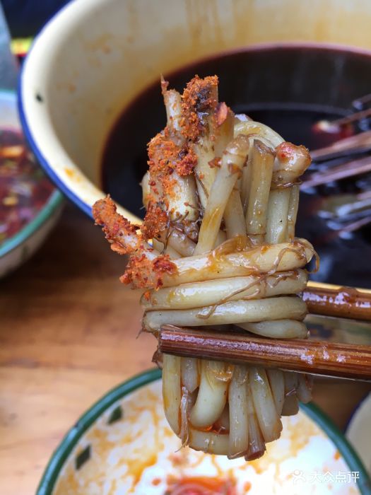 拈签一笑黄牛肉辣卤串串香折耳根图片 - 第247张