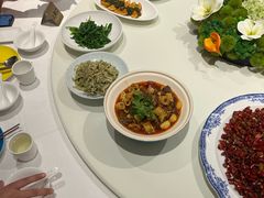 -渝信川菜 · 川味家常菜(财富购物中心店)