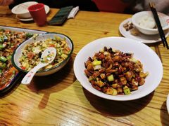 -兔槽江湖菜·重庆璧山兔(水围店)