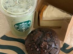 -星巴克(南京弘阳购物中心店)