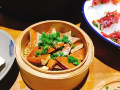 -白乐天毛肚火锅馆(解放碑店)