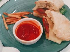 蘑菇芝士牛排三明治-新元素(丽都店)