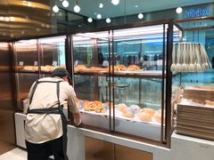 面包甜点陈列柜-奈雪的茶(石家庄万象城店)