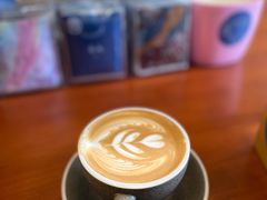 -Be Lived Cafe比例咖啡(摩天轮店)