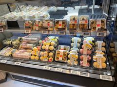 面包甜点陈列柜-盒马鲜生(昆城店)